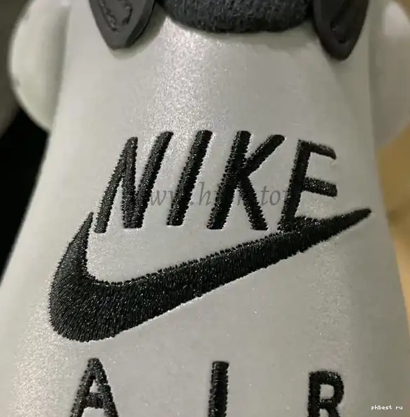 Bugs Air ship ready to Bunny” “Reflective 6 God Jordan PK 0609